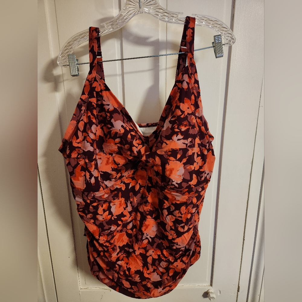 L.L. Bean Floral Women's Swim Top Size 26W